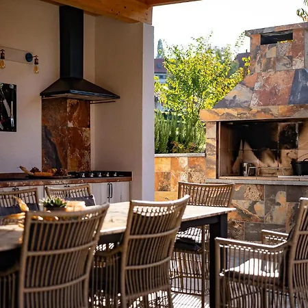 Poolvilla Ratsch * Ehrenhausen