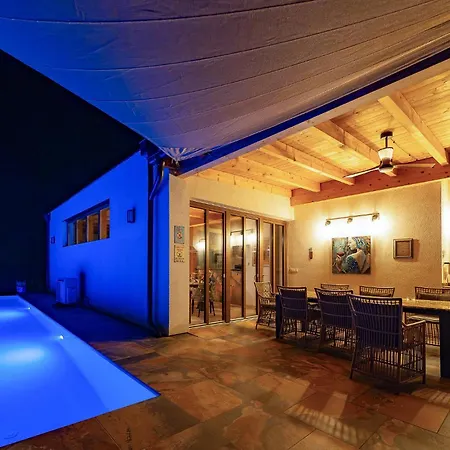 Poolvilla Ratsch 度假居 *