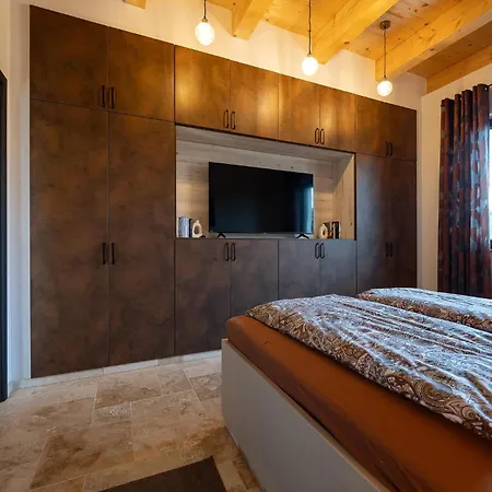 Poolvilla Ratsch * إيهرينهاوزين
