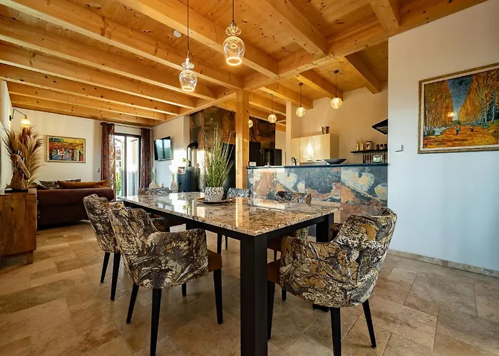 Poolvilla Ratsch * 埃伦豪森