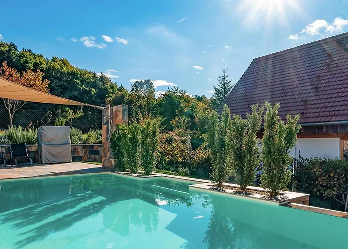 Poolvilla Ratsch 度假居 埃伦豪森