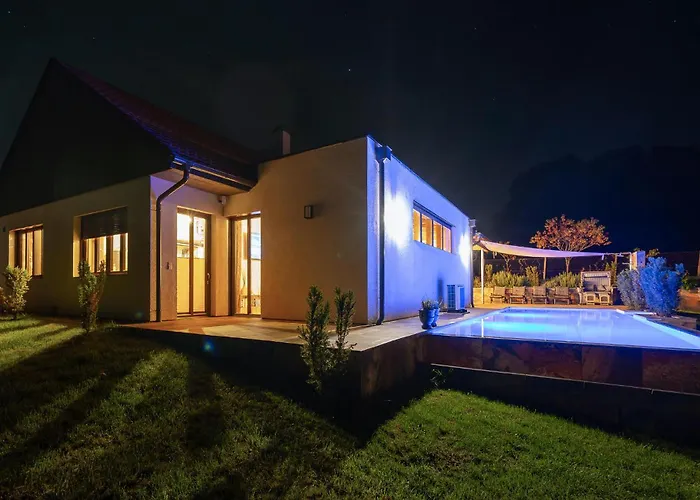 度假居 Poolvilla Ratsch *