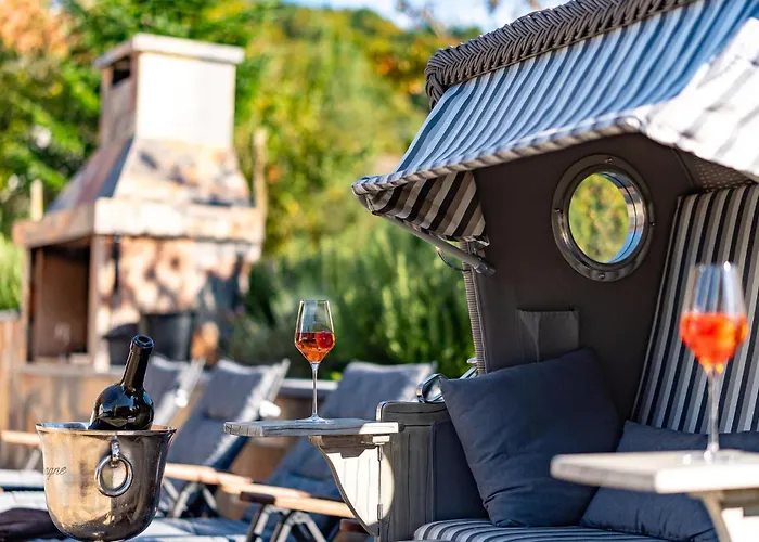 Poolvilla Ratsch 度假居 *